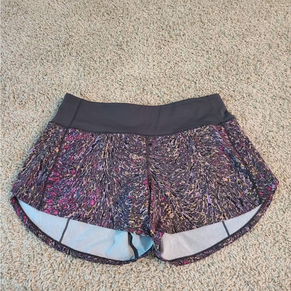 Lululemon shorts size 6